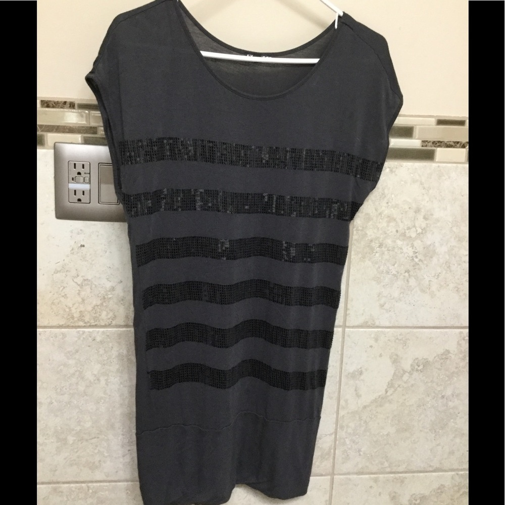 Express 4/6 S Gray Mini Tonic/Dress sequins/ front